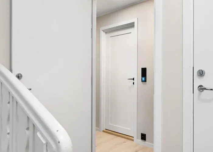 Bright & Stylish In Appartement Bergen